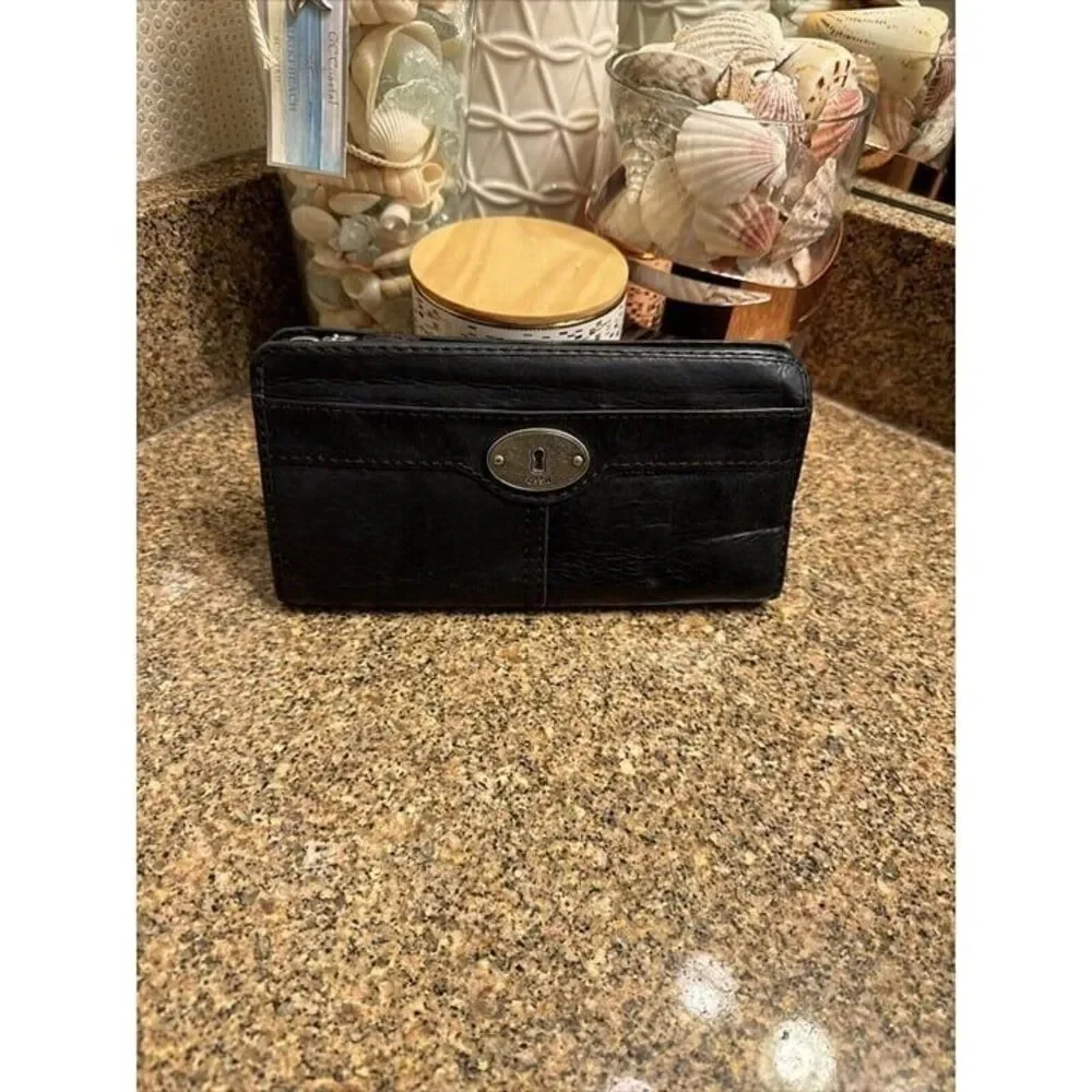 Fossil Maddox Leather Zip Around Wallet Clutch Black‎